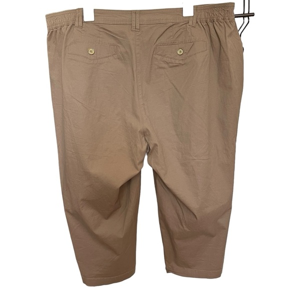 JM Collection Women's Side-Button Capri Pants Pockets Flat Front‎ Tan Size 18W - Picture 2 of 5
